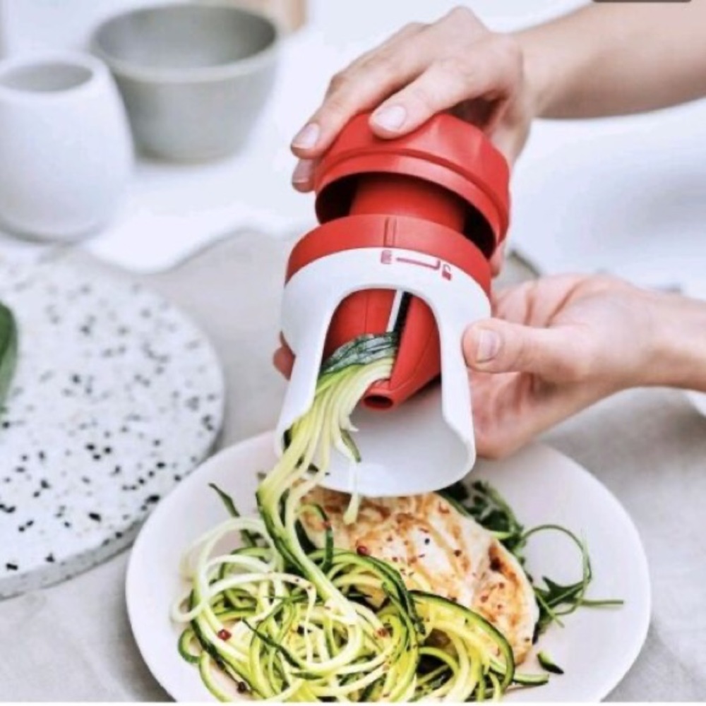 Brand new Tupperware handy spiralizer